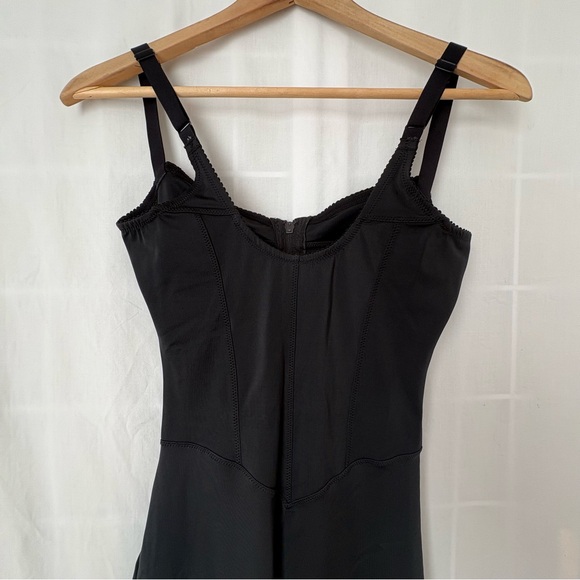 NWT SKIMS Glam Catsuit onyx black small - Picture 7 of 16